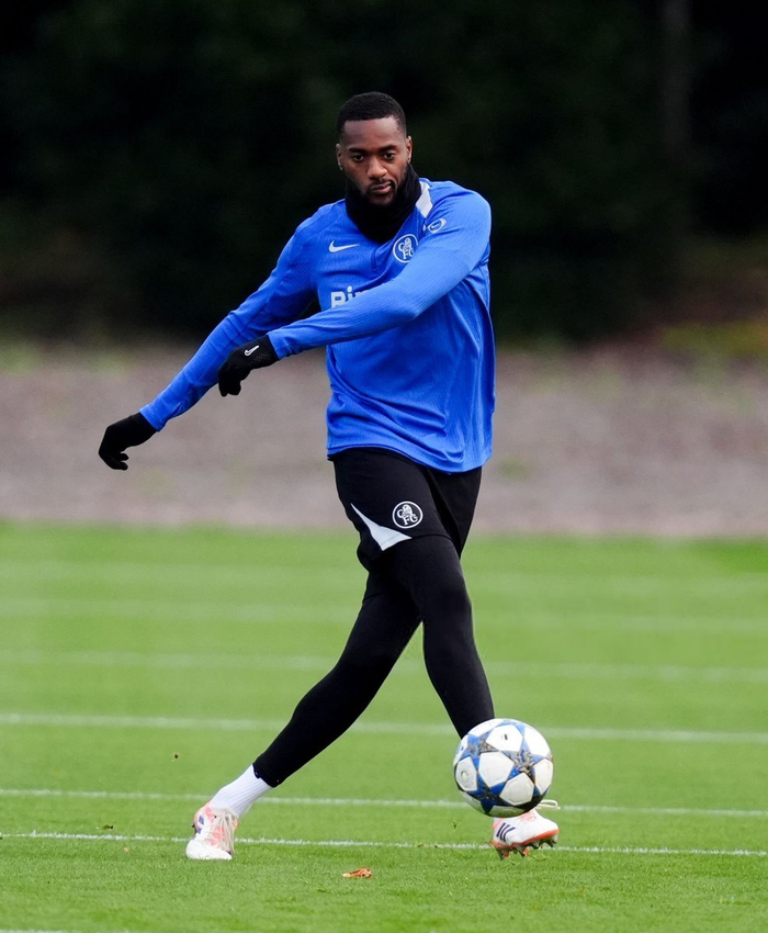 加时末段体能课后，切尔西调整名单备战欧冠，气氛紧张，阵容厚度经受考验的简单介绍-开云体育中国官网